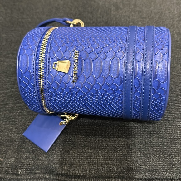 Tote & Carry Barrel Bag (Small) - Picture 6 of 6